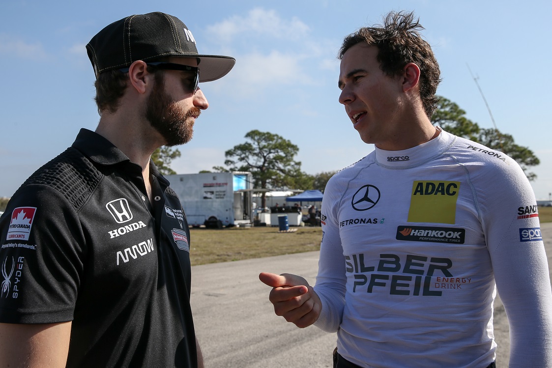 Hinchcliffe y Wickens (FOTO: Joe Sibinski/INDYCAR)