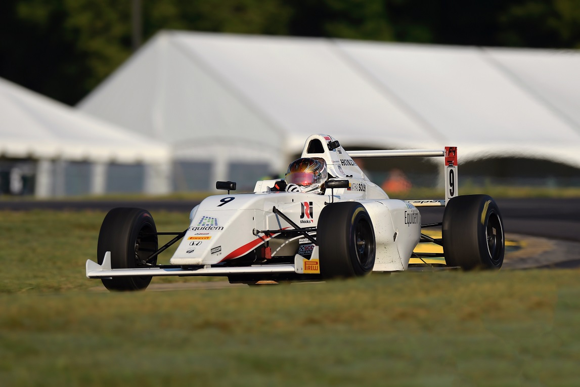 En 2017, sumó tres Top 5's y 15 Top 10's en la Fórmula 4 de Estados Unidos (FOTO: Prensa Mathias Soler/Gavin Baker LAT Images)