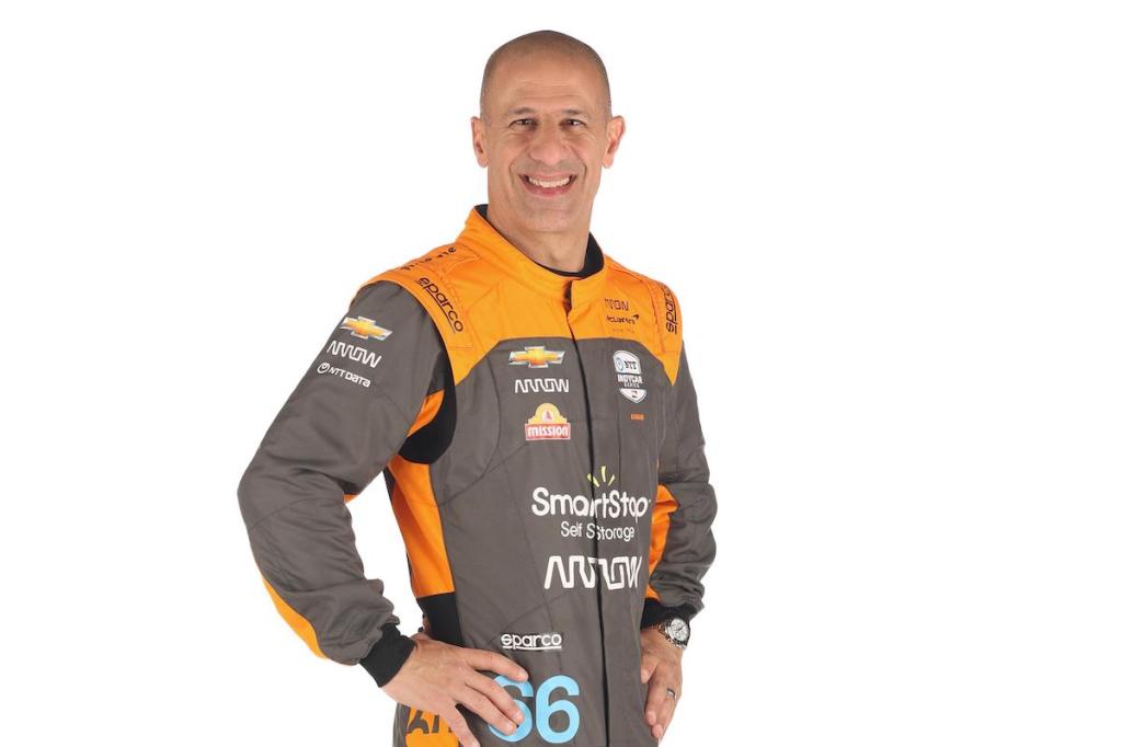 Tony Kanaan manejará el No. 66 de ARROW McLaren en su 390˚ y última carrera de IndyCar en la Indy 500 de 2023, con patrocinio de SmartStop. La librea se presentará en tiempo posterior (FOTO: Penske Entertainment)