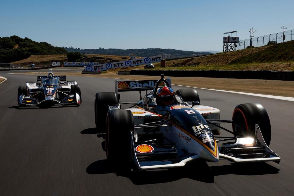 Bryan y Colton Herta, cada uno al volante del Reynard 98i Ford-Cosworth y el Dallara IR-18 de Andretti Autosport (FOTO: Penske Entertainment/Joe Skibinski)