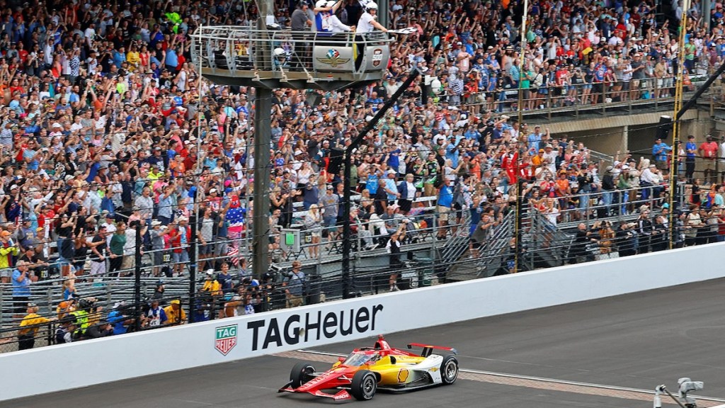Newgarden repite en Indy 500 tras rebase de último segundo a O'Ward (FOTO: Penske Entertainment)
