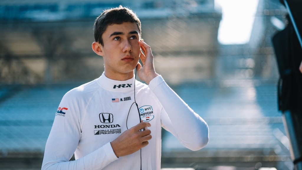 Nolan Siegel, el piloto que se queda fuera de la Indy 500 2024 (FOTO: Joe Skibinski/Penske Entertainment)
