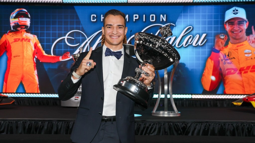 Alex Palou, honrado en celebración anual por título 2024 de INDYCAR (FOTO: Penske Entertainment)