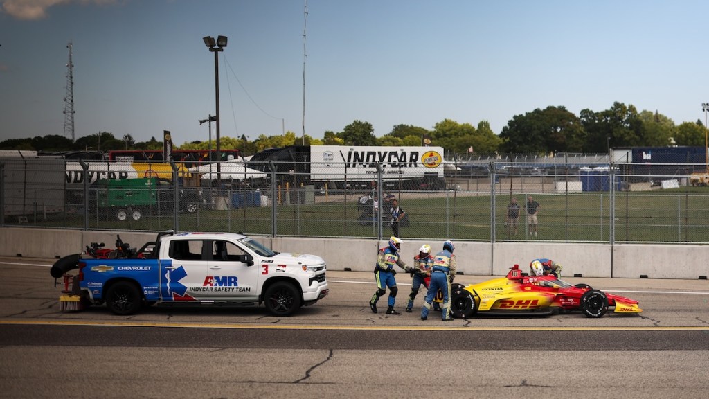 Palou sufre problemas, pero error de Power lo deja con amplio liderato tras Milwaukee (FOTO: Penske Entertainment)