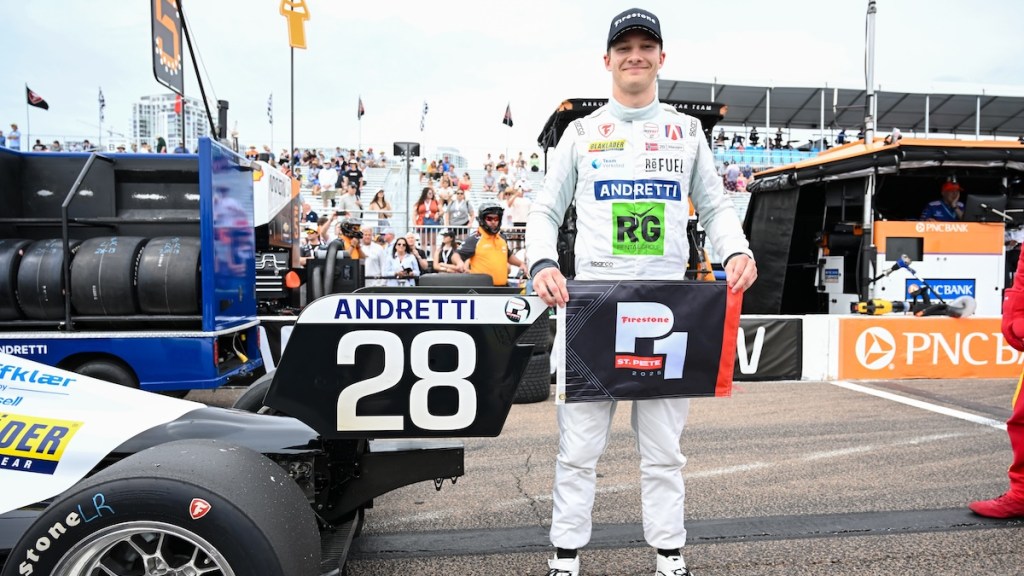 INDY NXT: Dennis Hauger logra la pole en su debut en St. Petersburg (FOTO: James Black/Penske Entertainment)