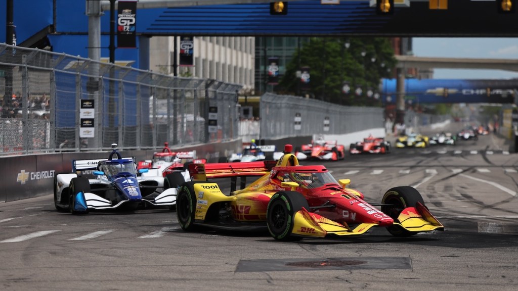 Se acaba la racha (casi) perfecta de Palou en Detroit tras golpe de Malukas (FOTO: Chris Owens/IMS Photo)